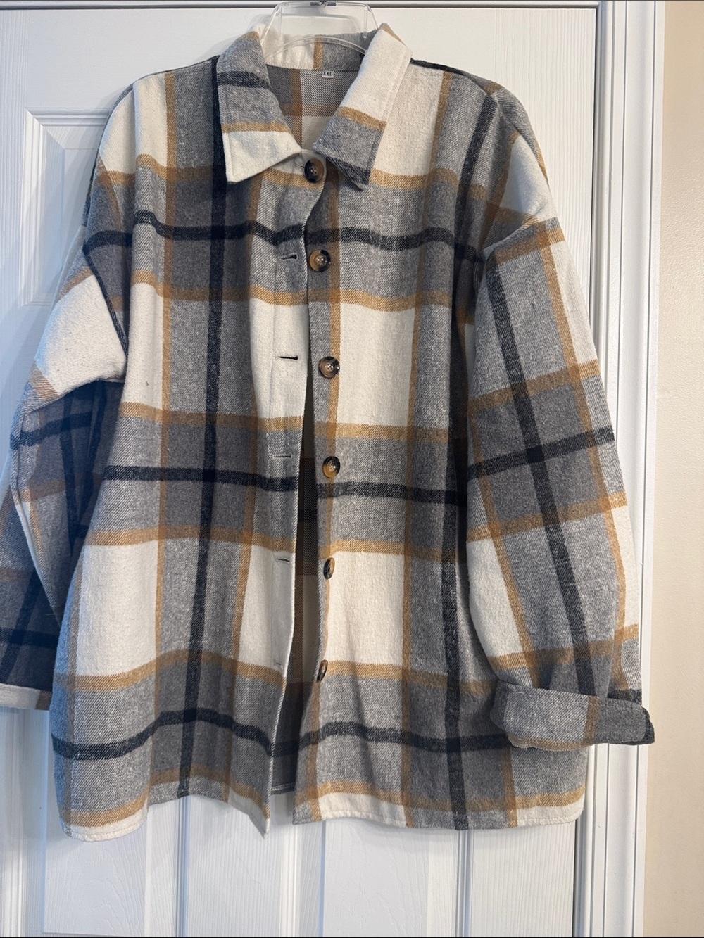 Plaid Button-Up Shacket Jacket in Cream, Gray & Tan